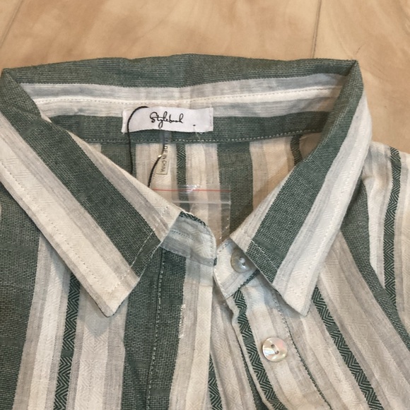 Long stripped button down - Picture 16 of 16
